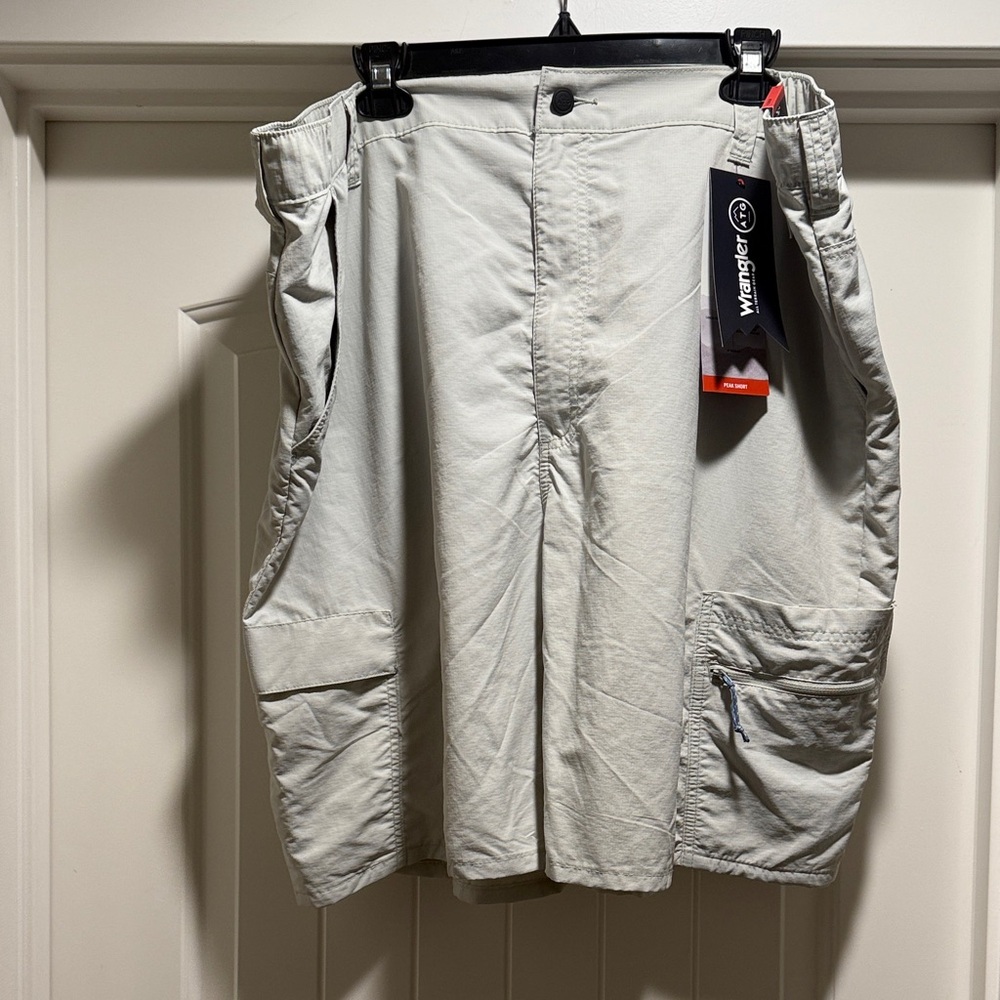 Weatherproof Light Gray Cargo Shorts